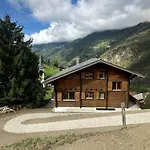 شاليه Swiss - Upstairs